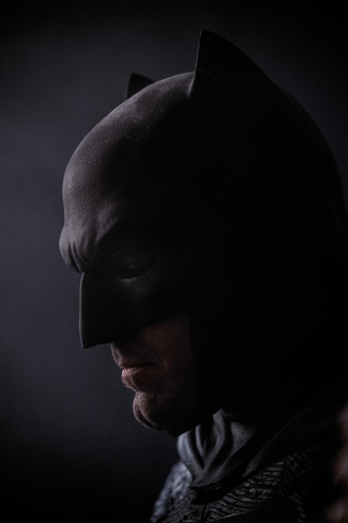 Illustration for article titled Pic of Ben Affleck in the Bat Cowl for real!